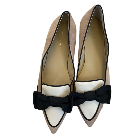 Ann Taylor Shoes - Ann Taylor Beige Suede Black Blow Pointed Toe Flats Womens 9.5 M